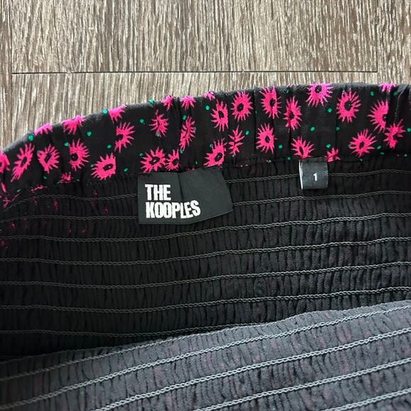 The Kooples Ditsy Flower Black Pink Floral Smocked Mini Skirt Size 1 Ruffle Hem - Picture 5 of 16